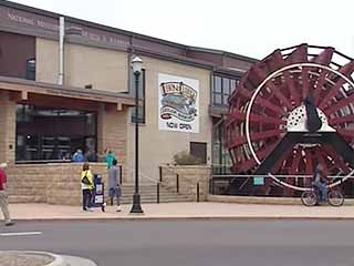  ダビューク:  Iowa:  アメリカ合衆国:  
 
 National Mississippi River Museum